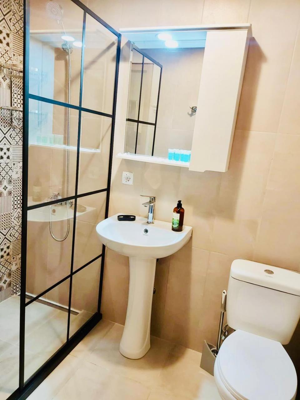 Your Cozy Home In Old تبليسي المظهر الخارجي الصورة